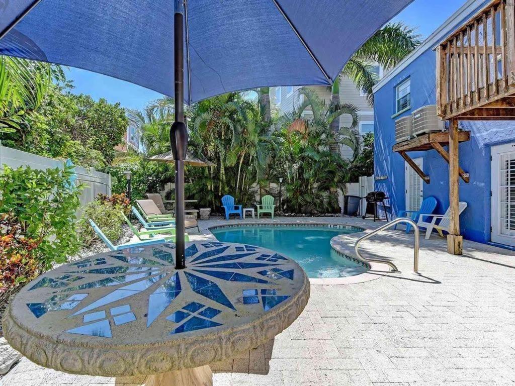 Beach Getaway Pool Condo Between The Island Marina And Beach Bradenton Beach Εξωτερικό φωτογραφία