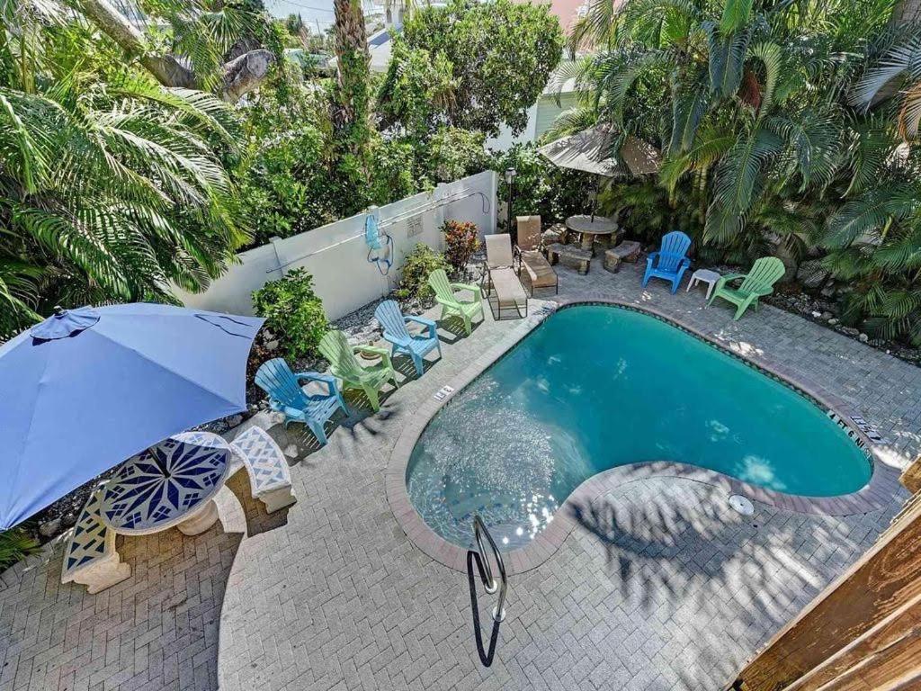 Beach Getaway Pool Condo Between The Island Marina And Beach Bradenton Beach Εξωτερικό φωτογραφία