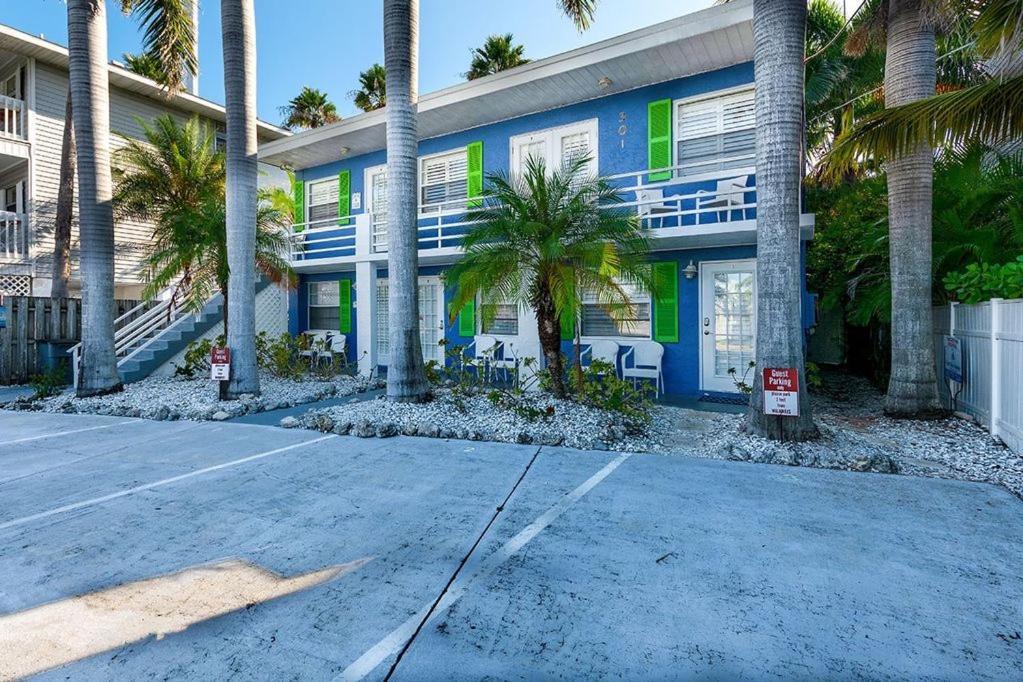 Beach Getaway Pool Condo Between The Island Marina And Beach Bradenton Beach Εξωτερικό φωτογραφία